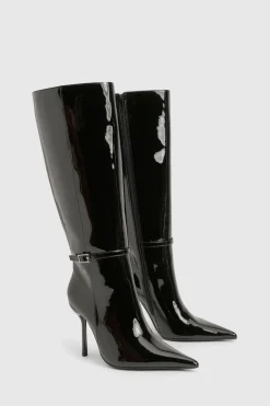 boohoo Bottes montantes en cuir verni stiletto avec détail de boucle et bout pointu< Bottes|Bottes Hautes