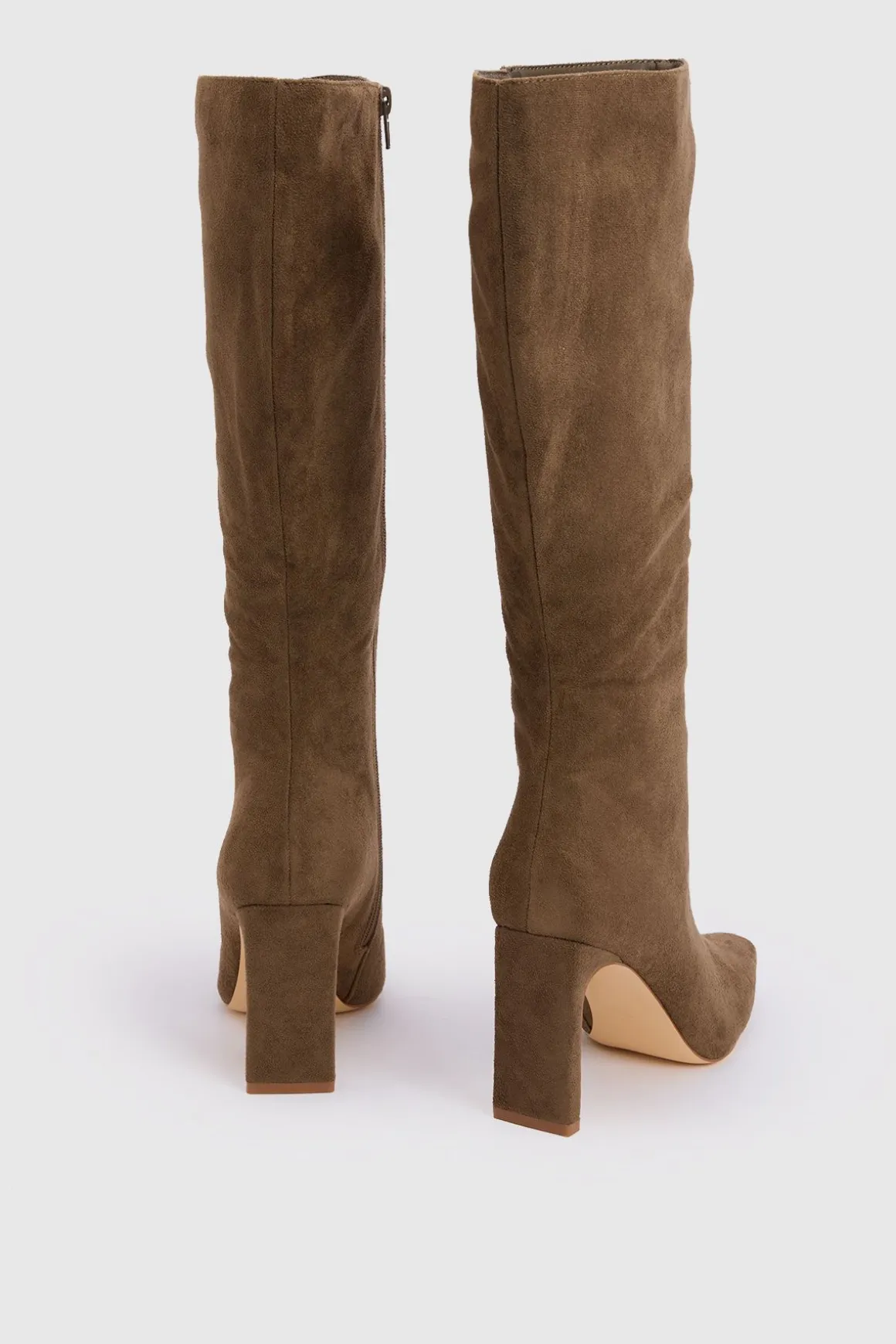 Bottes Montantes À Hauteur Du Genou À Talon Plat Et Bout Pointu