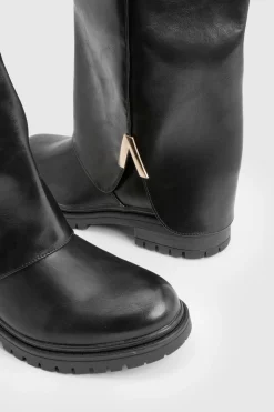 Bottes montantes rabattables avec détails de quincaillerie massifs