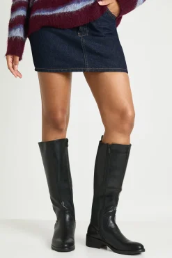 boohoo Bottes plates hautes jusqu'aux genoux, massives, avec détails de panneaux élastiques< Bottes|Bottes Hautes