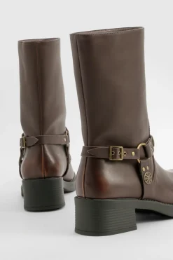 Bottes style western à large coupe avec détail de boucle