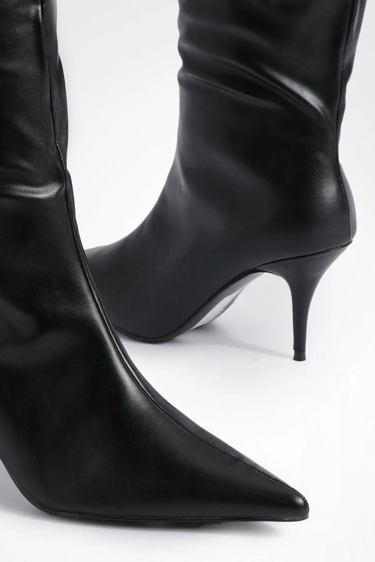 boohoo Bottes à talon bas à bout pointu en colonne< Bottes|Bottes Hautes