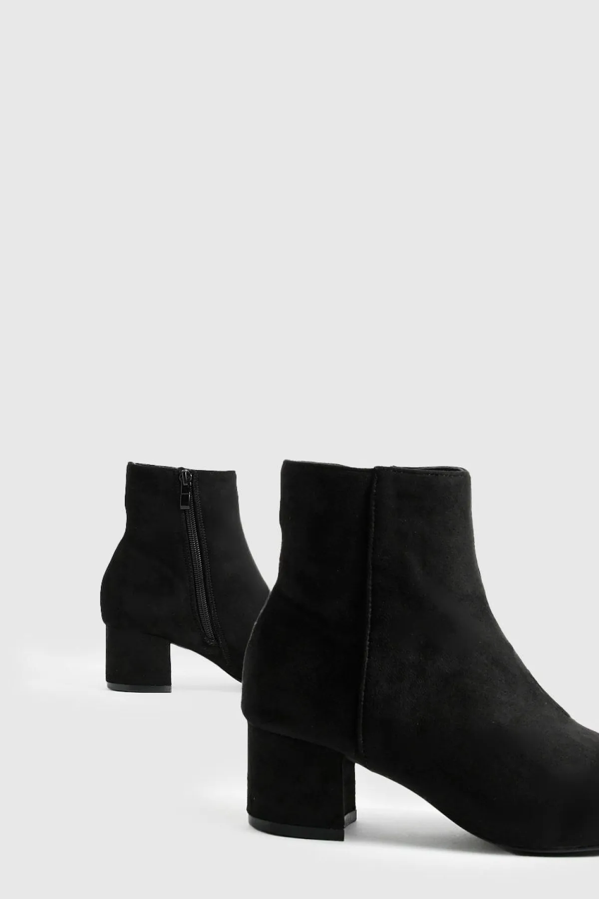 boohoo Bottes à talon bloc bas en synthétique, coupe large< Bottes|Bottes En Daim