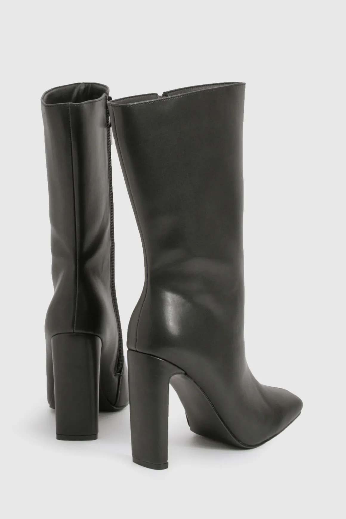 Bottes à talons à bout carré à coupe large