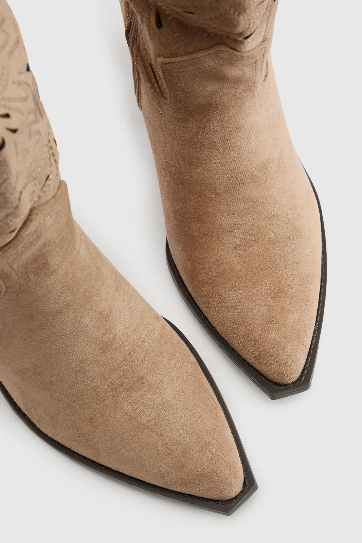 Bottes Western En Synthétique Avec Détails Ajourés