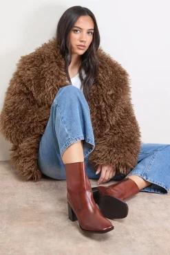 Oasis Bottine Chelsea Lauren en Cuir à Talon Bloc Mi-Hauteur< Bottes|Bottes Noires