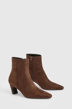 boohoo Bottine à la cheville en faux suède à talon évasé et bout pointu< Bottines|Bottes En Daim