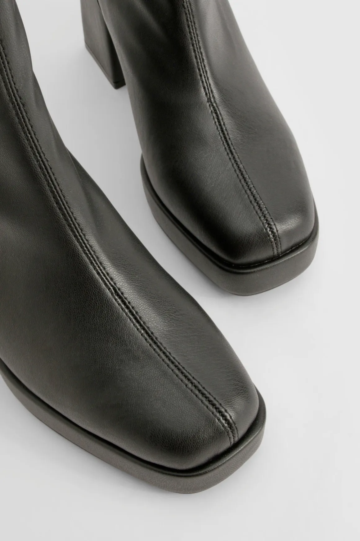 Bottines Chaussettes À Plateforme Et Talon Bloc