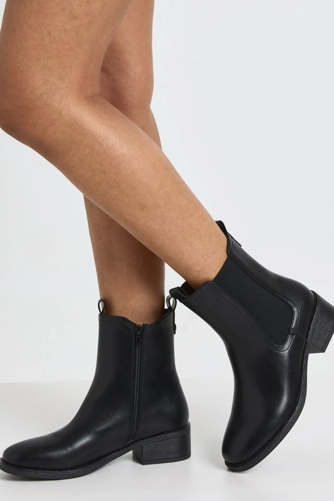 Bottines Chelsea À Patte De Tirage