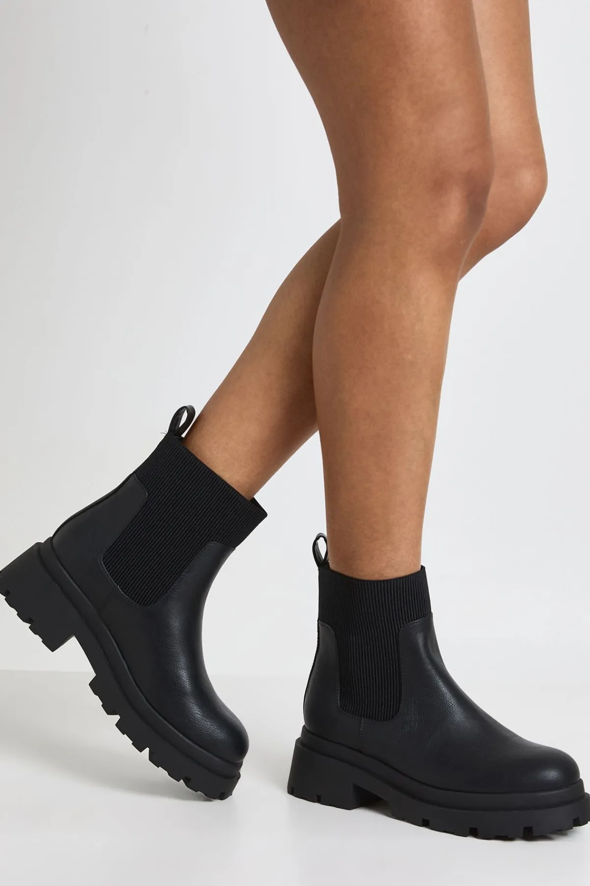 boohoo Bottines Chelsea À Semelle Crantée< Bottes|Bottes Noires