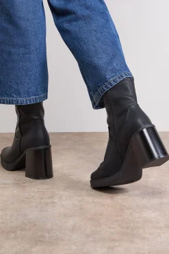 Bottines à Plateforme Carina Coupe Large en synthétique à Bout Rond et Talon Bloc Haut