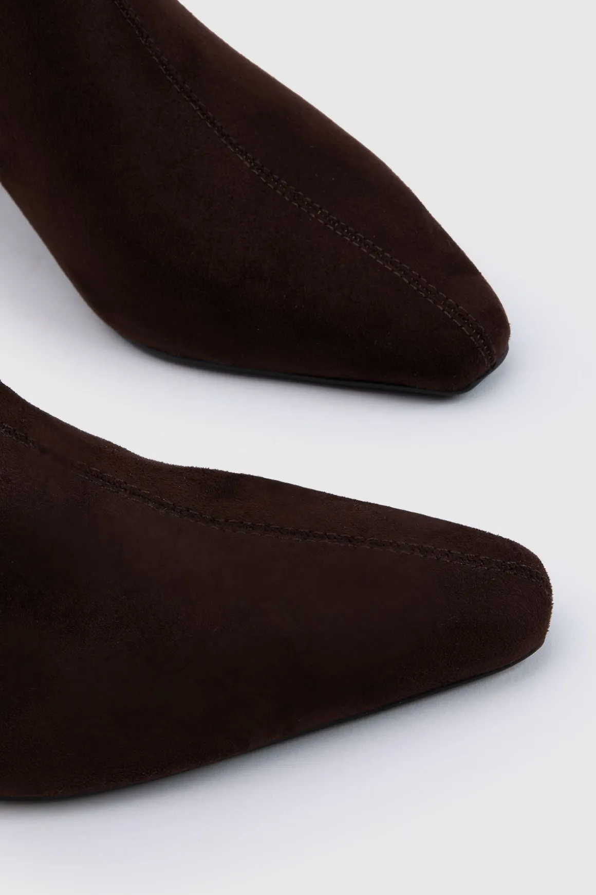 Bottines À Talon Bas En Synthétique Coupe Large