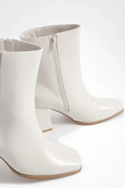boohoo Bottines À Talon Bloc Coupe Large< Bottines|Bottes Mi-Hautes