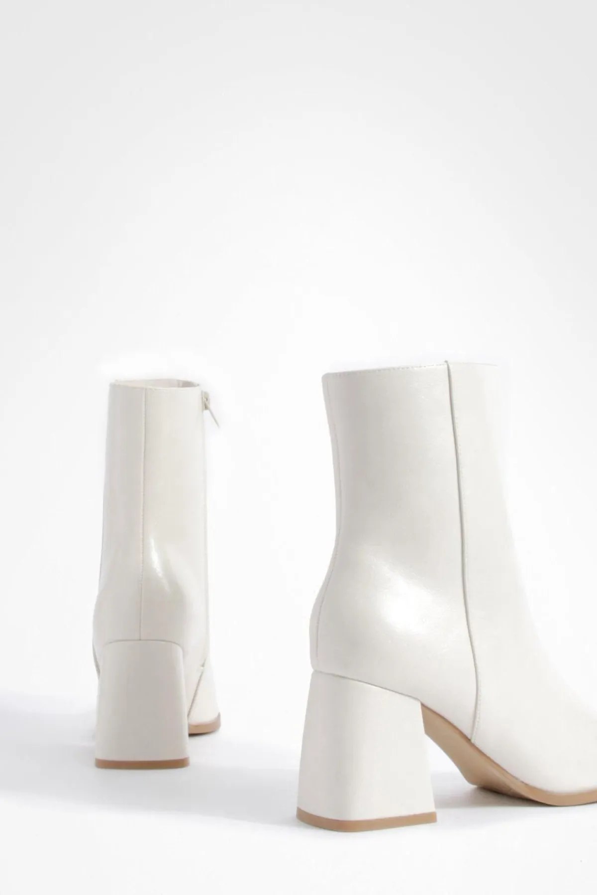 boohoo Bottines À Talon Bloc Coupe Large< Bottines|Bottes Mi-Hautes