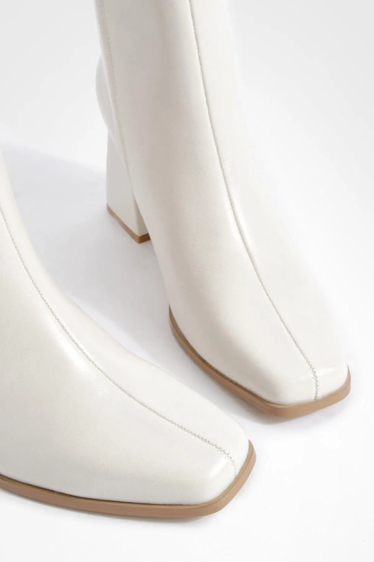 boohoo Bottines À Talon Bloc Coupe Large< Bottines|Bottes Mi-Hautes
