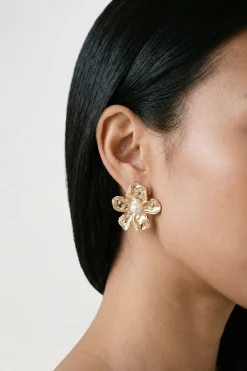 boohoo Boucles D'oreilles Clous Fleur Avec Détail Perle Large< Boucles D'Oreilles