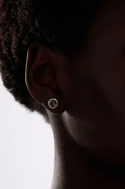KarenMillen Boucles d'oreilles clous solitaires en cristal européen serties à la main, plaqué or 14kt< Boucles D'Oreilles