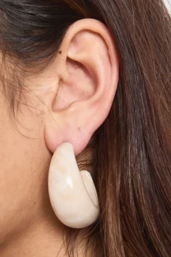 boohoo Boucles D'oreilles Créoles À Détail En Résine< Boucles D'Oreilles