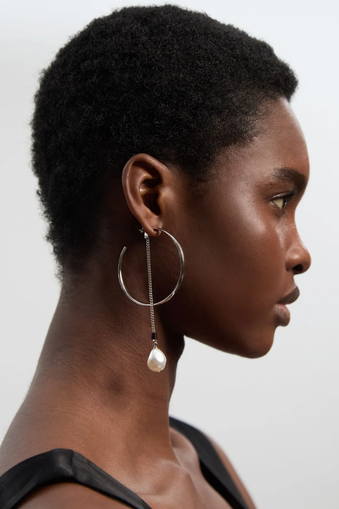 Boucles d'Oreilles Créoles Modernes à Perles