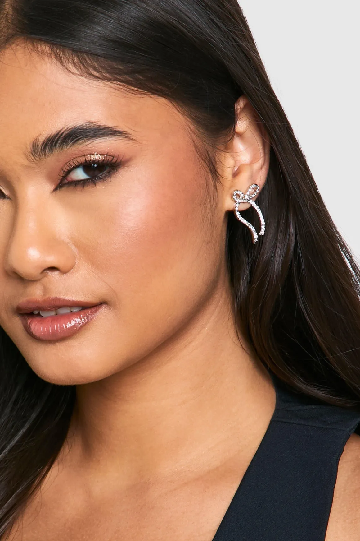 Boucles d’oreilles à nœud ornées d’argent