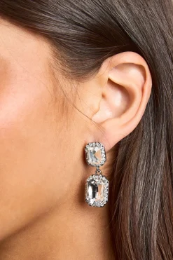 Boucles d’oreilles pendantes carrées en argent avec diamants