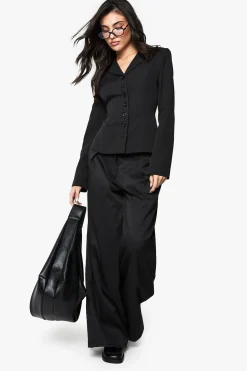 boohoo Bouton détail Blazer cintré ajusté<Femme Blazers|Manteaux Et Vestes