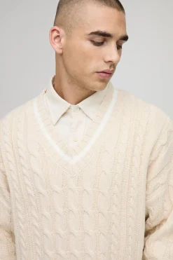 Boxy pull à col en V tricoté à câble avec ourlet effiloché