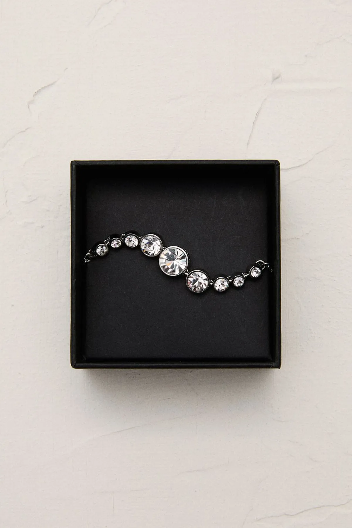 KarenMillen Bracelet Crystal Flow en ton argent< Bracelets