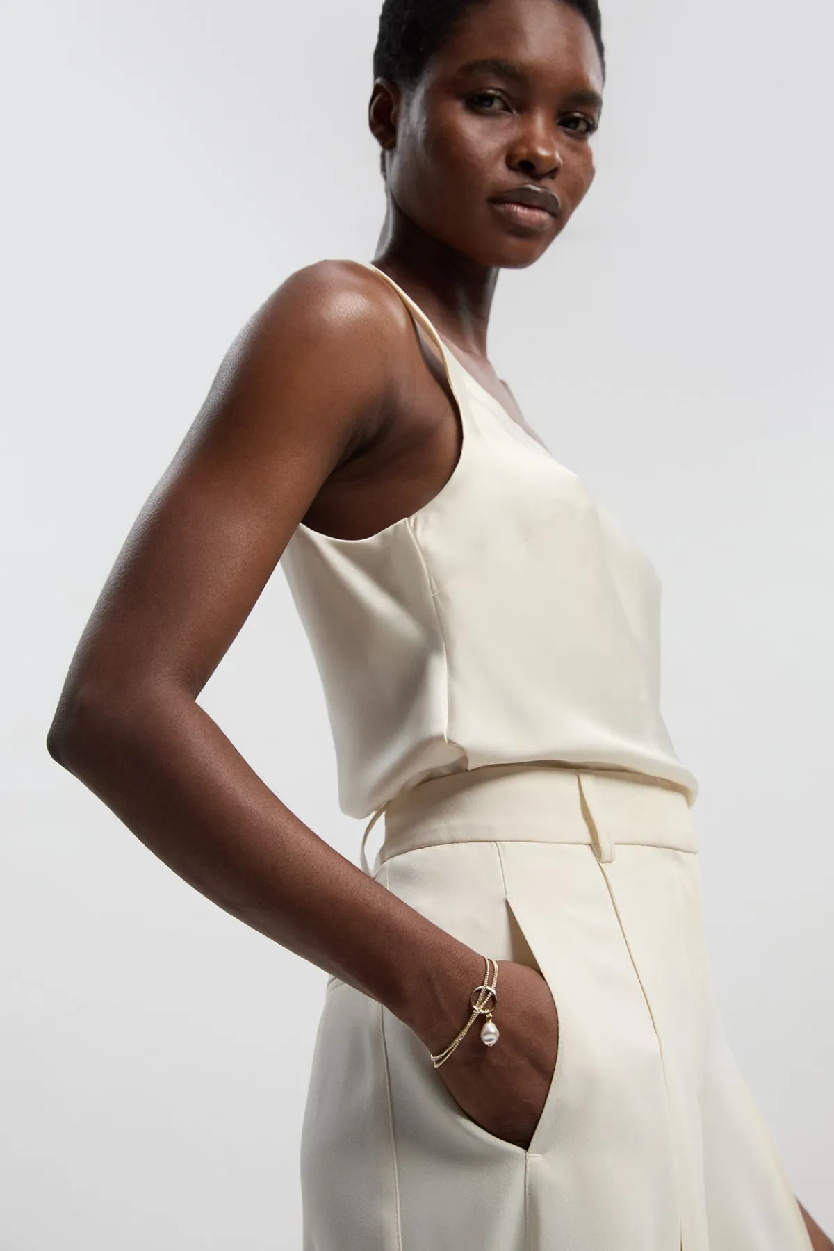 KarenMillen Bracelet de Perles Moderne< Bracelets
