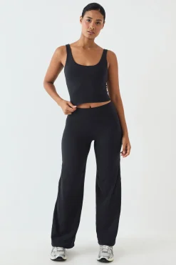 Brassière De Sport Longue À Encolure Carrée Soft Luxe Dsgn Studio