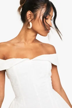 Broderie Bardot Robe Skater Structurée