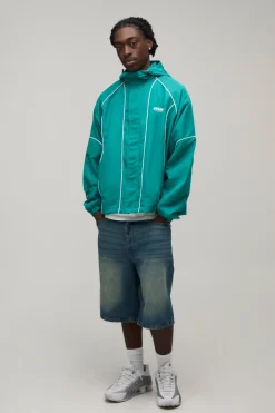 Cagoule À Casynthétiqueche Coupe Classique Avec Passepoil
