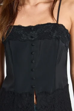 boohoo Cami boutonnée en mélange de satin et de dentelle<Femme Satin Et Dentelle|Tops