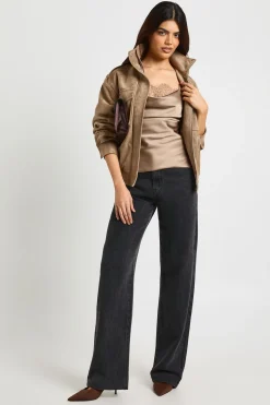 Camisole à col drapé en satin et dentelle