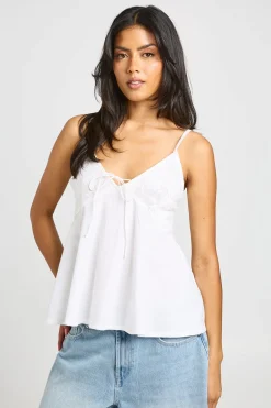 boohoo Caraco Fluide Avec Détail Dentelle Au Buste<Femme Satin Et Dentelle|Tops