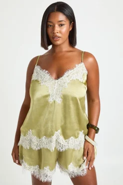 Caraco Grande Taille En Satin Martelé Avec Bordure En Dentelle