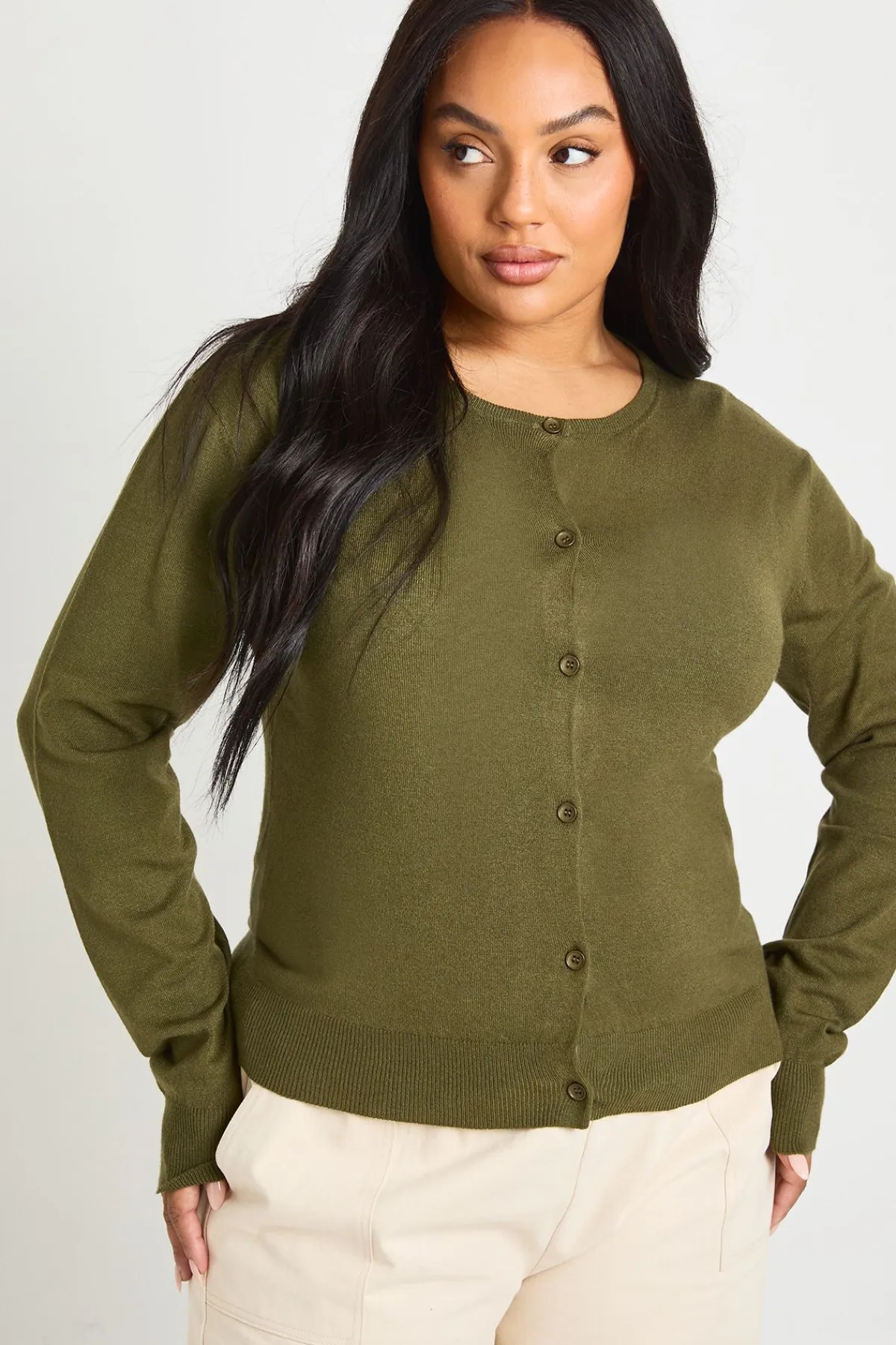 boohoo Cardigan boutonné à encolure ronde Plus<Femme Pulls Et Gilets|Toutes Les Mailles