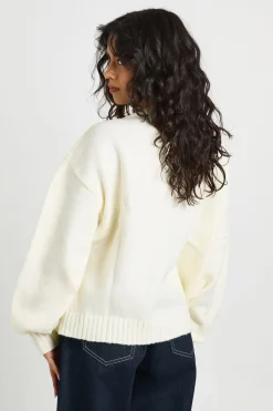 Cardigan boyfriend oversize avec corsage floral