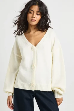 Cardigan boyfriend oversize avec corsage floral