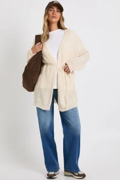 boohoo Cardigan boyfriend oversize en maille douce à nouer à la taille<Femme Pulls Et Gilets|Toutes Les Mailles