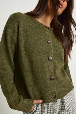 boohoo Cardigan à col rond en maille douce<Femme Pulls Et Gilets|Toutes Les Mailles