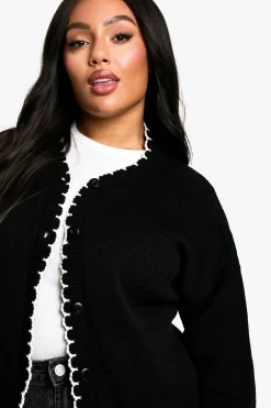 boohoo Cardigan court tricoté à surpiqûre pour grandes tailles<Femme Pulls Et Gilets|Toutes Les Mailles