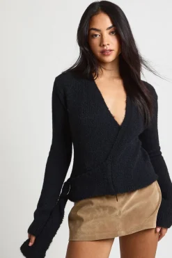 Cardigan en maille douce à détails enroulés et garniture métallique