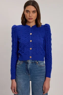 Cardigan en Maille à Manches Bouffantes et Motif Torsadé