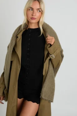 Cardigan en tricot ultra-doux à ourlet festonné et short fessier