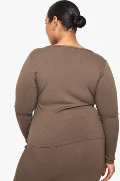 Cardigan grande taille à boutons en côte douce