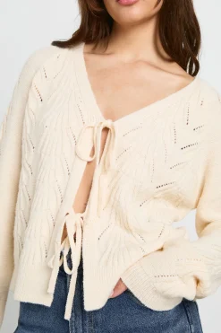 Cardigan tricoté avec détail pointelle et devant noué