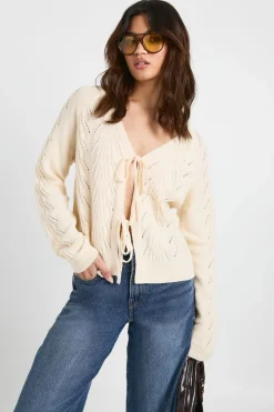 Cardigan tricoté avec détail pointelle et devant noué