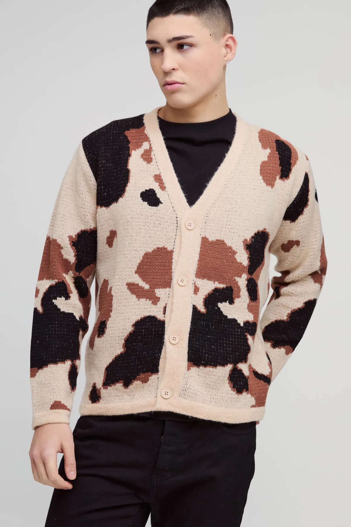 boohooMAN Cardigan tricoté brossé à imprimé vache, coupe décontractée<Homme Maille|Mailles