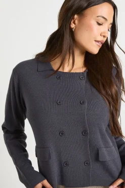 Cardigan tricoté à col boutonné double
